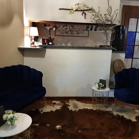 Pagoda فندق سيرمِيوني