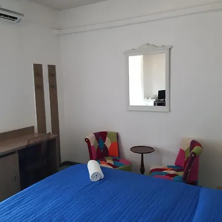 فندق Pagoda سيرمِيوني